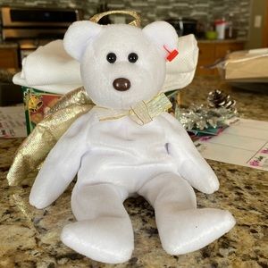 Very rare beanie baby halo 2 bear (don’t know how much it’s worth so make offer)